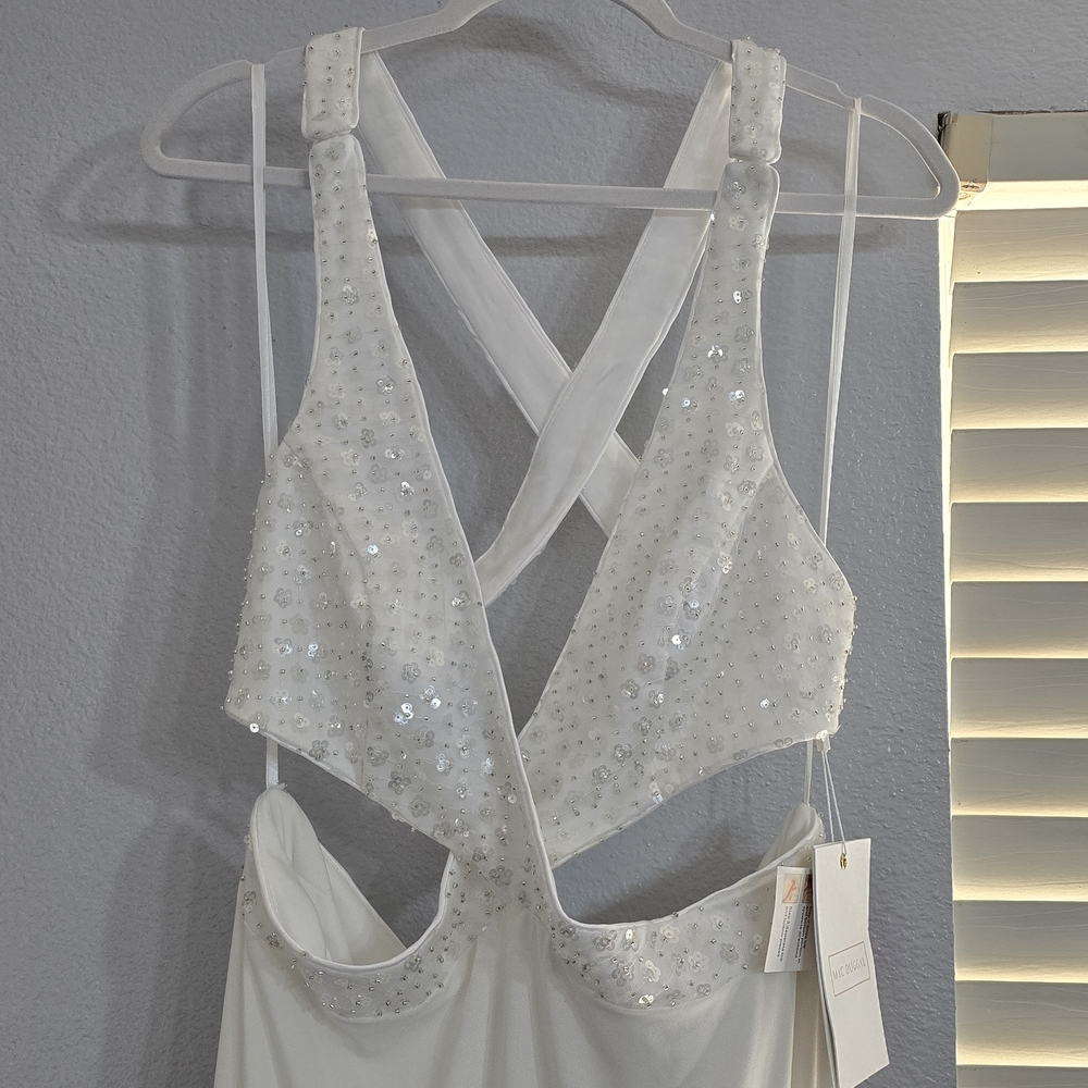 Mac Duggal Cut Out Criss Cross White Beaded Dress Size 12. Style Code 68166. Nwt - Picture 5 of 10